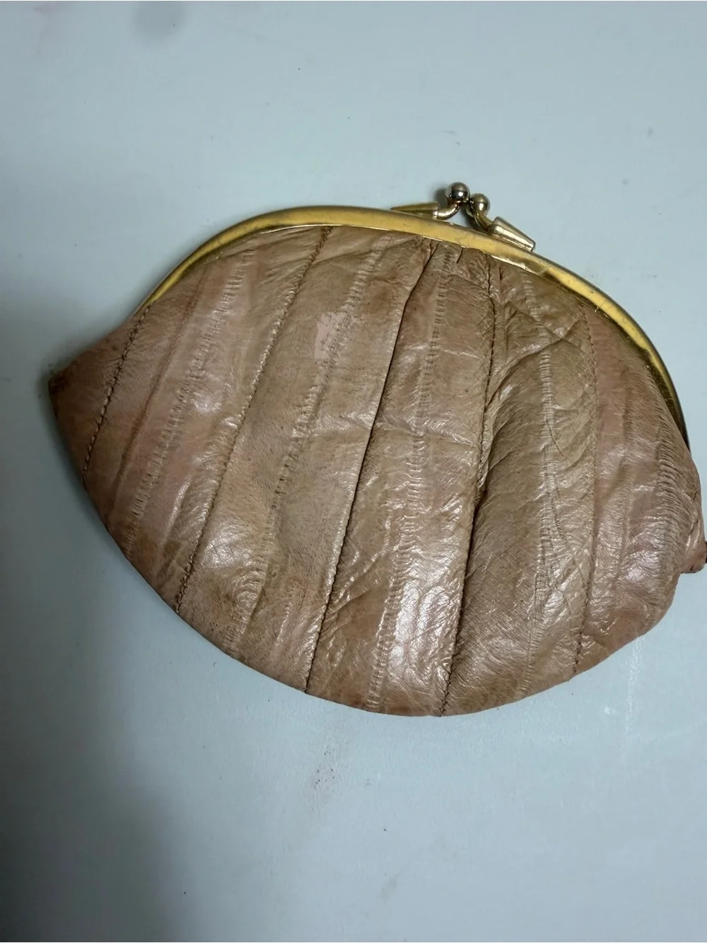 Vintage tan pink Eelskin Kiss-Lock Coin Purse – Made in Korea